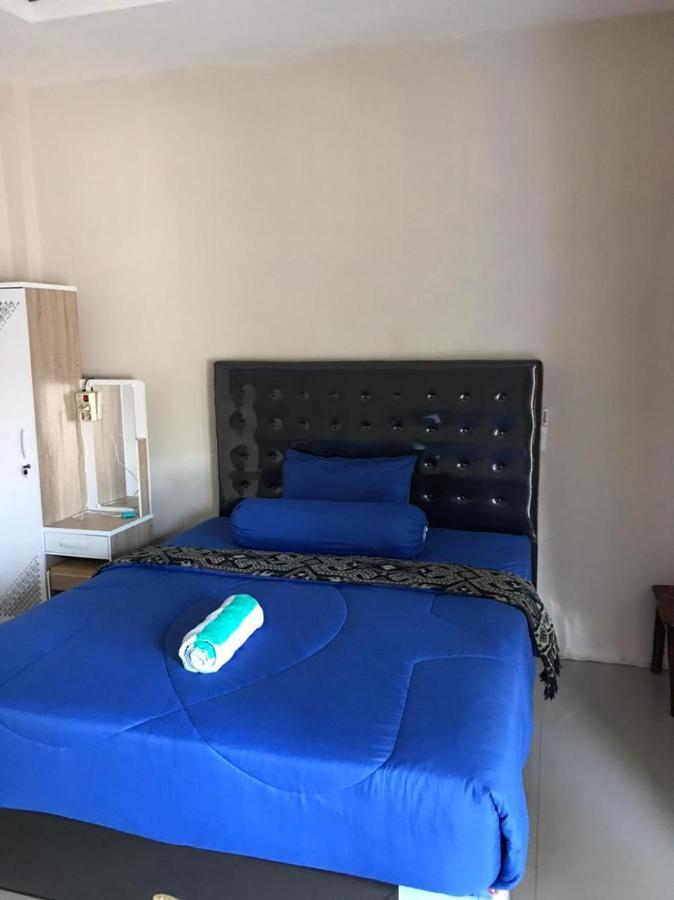 Wl Guesthouse Labuan Bajo Exteriör bild