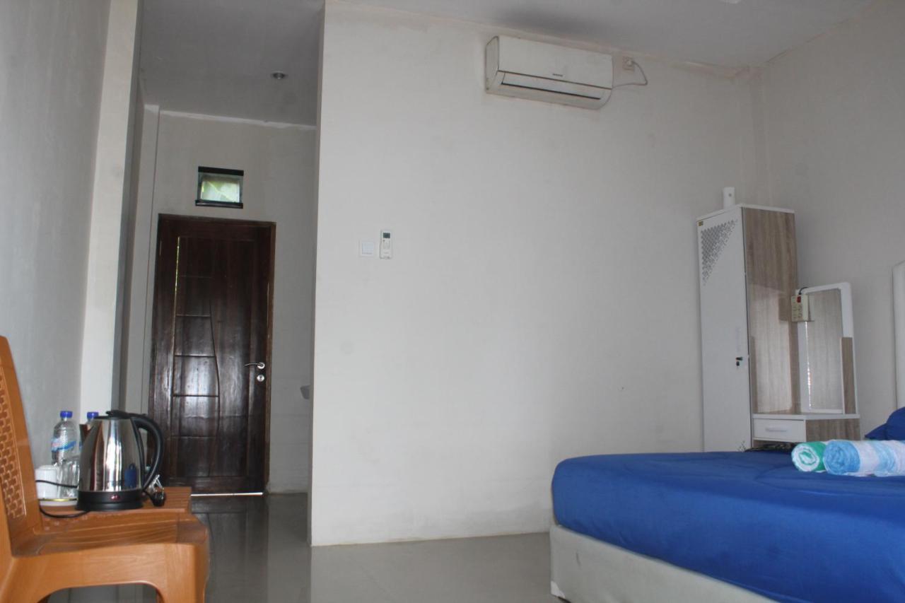 Wl Guesthouse Labuan Bajo Exteriör bild