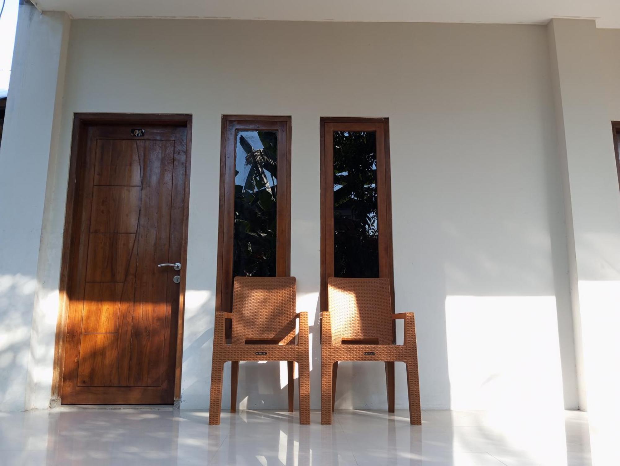 Wl Guesthouse Labuan Bajo Exteriör bild