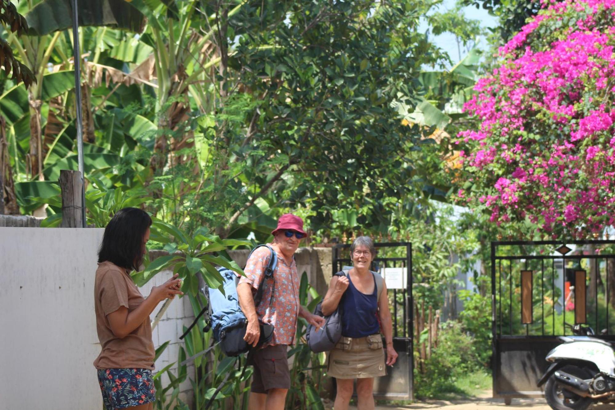 Wl Guesthouse Labuan Bajo Exteriör bild