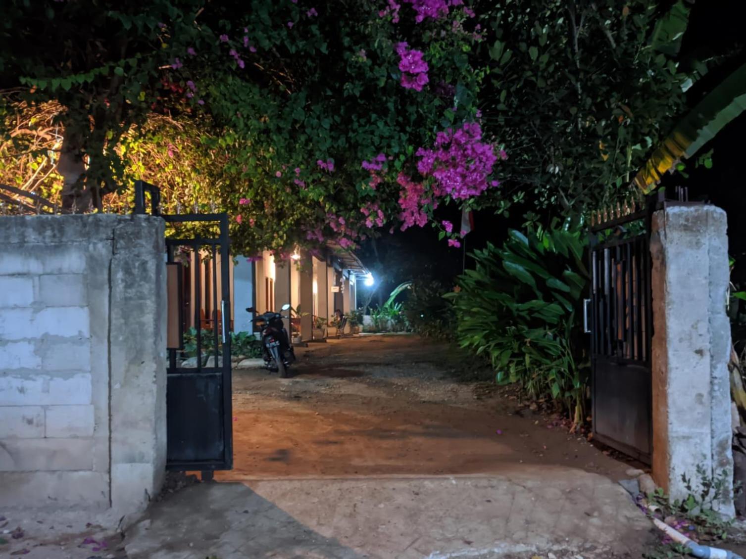 Wl Guesthouse Labuan Bajo Exteriör bild